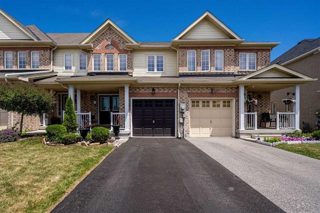 125 Dewell Cres, House attached with 3 bedrooms, 4 bathrooms and 2 parking in Clarington ON | Image 1