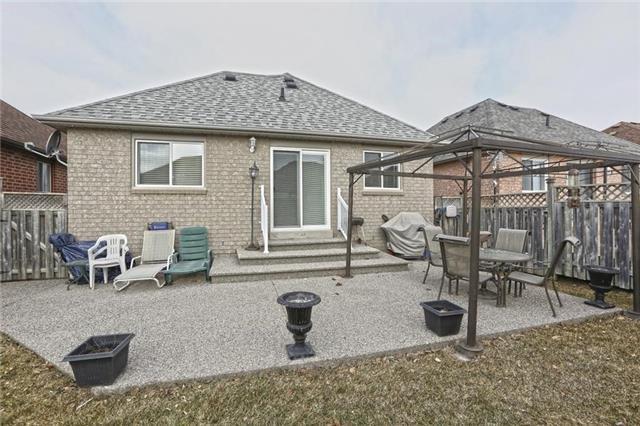 141 Springview Dr, House detached with 1 bedrooms, 2 bathrooms and 4 parking in Brampton ON | Image 16
