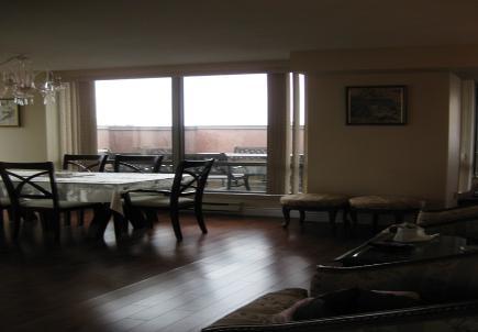 uph 01 - 25 Fairview Rd W, Condo with 3 bedrooms, 3 bathrooms and 2 parking in Mississauga ON | Image 5