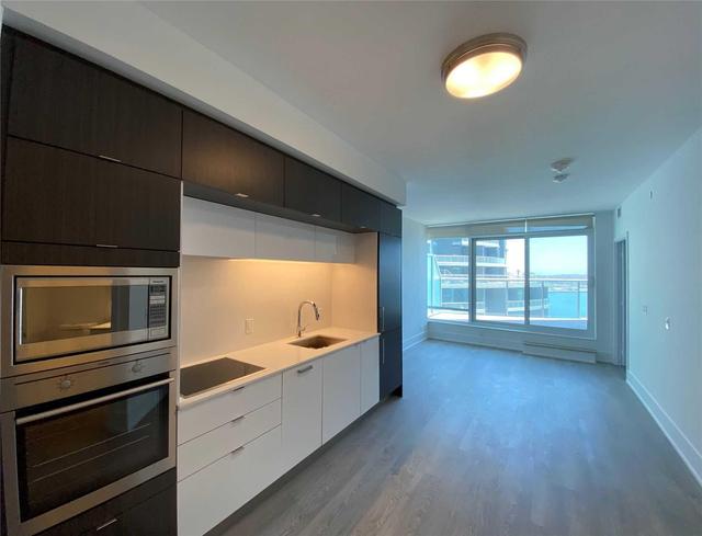 707 - 1 Edgewater Dr, Condo with 1 bedrooms, 2 bathrooms and 1 parking in Toronto ON | Image 8
