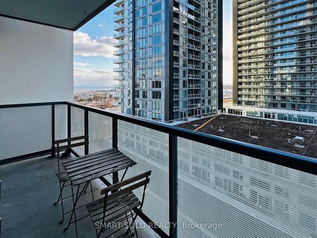 1005 - 30 Ordnance St, Condo with 1 bedrooms, 1 bathrooms and 0 parking in Toronto ON | Image 11