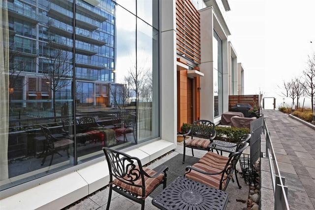 Th114 - 29 Queens Quay E, Condo with 2 bedrooms, 3 bathrooms and 1 parking in Toronto ON | Image 19