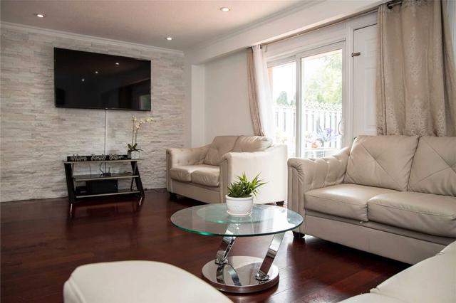 100 - 21 Livonia Pl, Townhouse with 3 bedrooms, 3 bathrooms and 2 parking in Toronto ON | Image 2