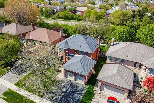 2307 Towne Blvd, House detached with 4 bedrooms, 3 bathrooms and 5 parking in Oakville ON | Image 25