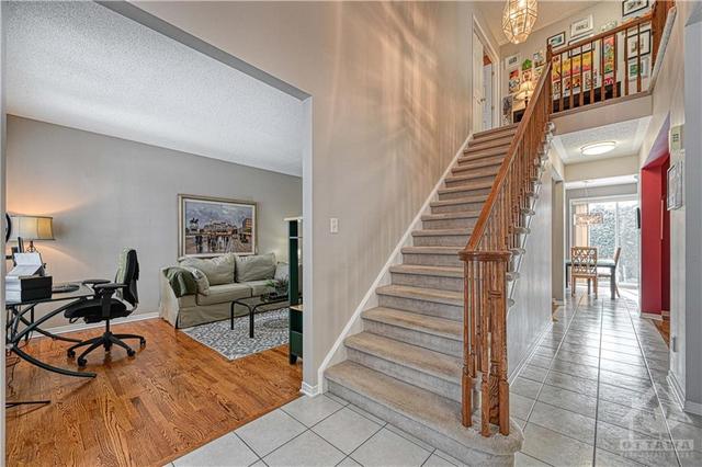 867 Como Crescent, House detached with 4 bedrooms, 3 bathrooms and 6 parking in Ottawa ON | Image 22