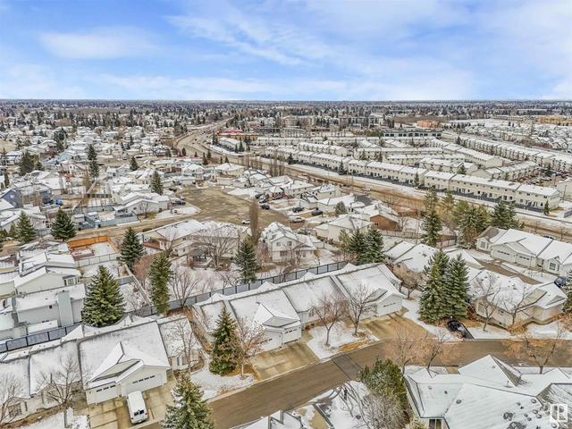5 - 13217 155 Av Nw, House semidetached with 3 bedrooms, 2 bathrooms and 2 parking in Edmonton AB | Image 71