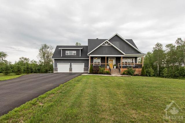 362 Carlbeck Drive N, House detached with 4 bedrooms, 3 bathrooms and 10 parking in Beckwith ON | Image 1