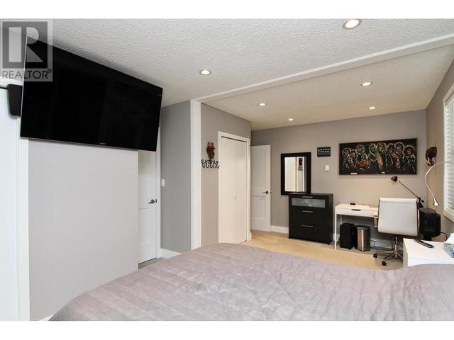 1131 Mountain Highway, House detached with 3 bedrooms, 2 bathrooms and 3 parking in North Vancouver BC | Image 18