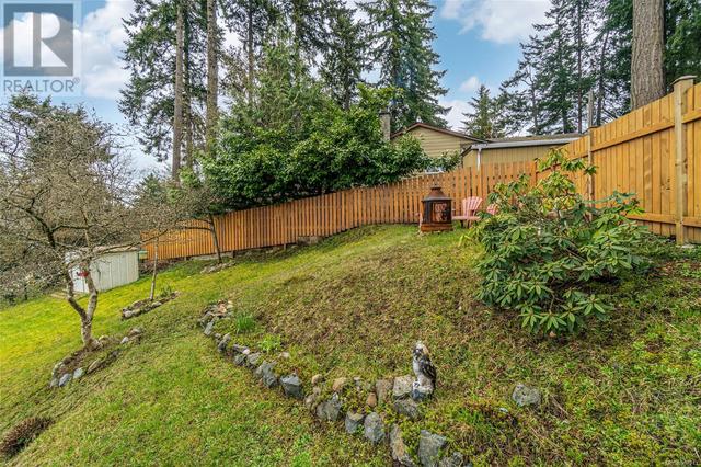3759 Long Lake Terr, House detached with 4 bedrooms, 2 bathrooms and 2 parking in Nanaimo BC | Image 37