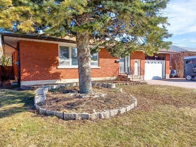 20 Logan St, House detached with 3 bedrooms, 2 bathrooms and 7 parking in St. Catharines ON | Image 23
