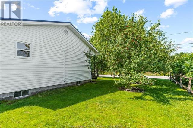 118 Pointe Du Chene Rd, House detached with 2 bedrooms, 1 bathrooms and null parking in Shediac NB | Image 26