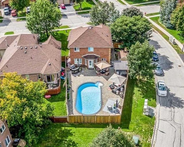 807 College Manor Dr, House detached with 4 bedrooms, 4 bathrooms and 6 parking in Newmarket ON | Image 35