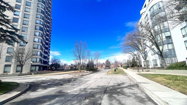 208 - 333 Clark Ave W, Condo with 2 bedrooms, 2 bathrooms and 1 parking in Vaughan ON | Image 12