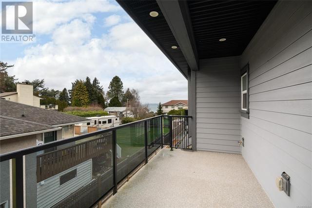 4580 Bonnieview Pl, House detached with 9 bedrooms, 8 bathrooms and 5 parking in Saanich BC | Image 23