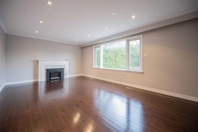 16 Gaspe Rd, House detached with 4 bedrooms, 5 bathrooms and 4 parking in Toronto ON | Image 4