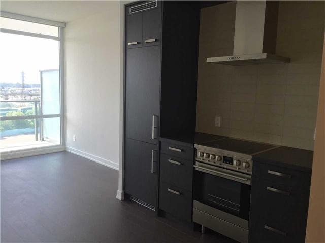 s704 - 455 Front St E, Condo with 1 bedrooms, 1 bathrooms and 1 parking in Toronto ON | Image 3