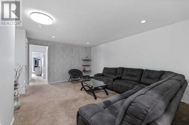 180 Nolancrest Circle Nw, House detached with 6 bedrooms, 3 bathrooms and 4 parking in Calgary AB | Image 22