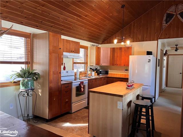 1281 Camp Wheeler Lane, House detached with 3 bedrooms, 1 bathrooms and null parking in Algonquin Highlands ON | Image 24