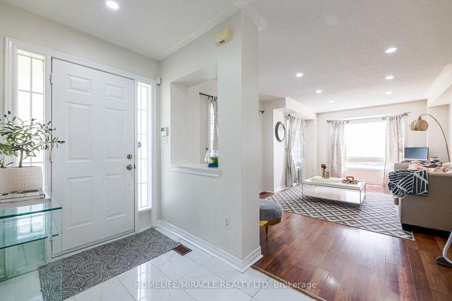 32 Rivermere Crt N, House semidetached with 4 bedrooms, 4 bathrooms and 4 parking in Brampton ON | Image 25