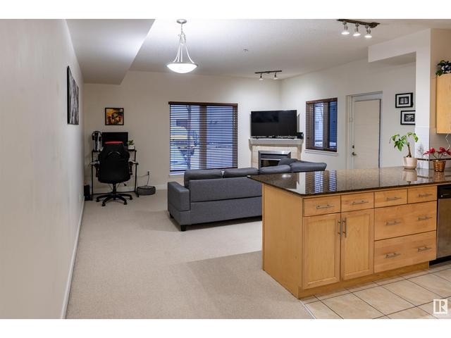 112 - 10333 112 Street Nw Nw, Condo with 1 bedrooms, 1 bathrooms and null parking in Edmonton AB | Image 4