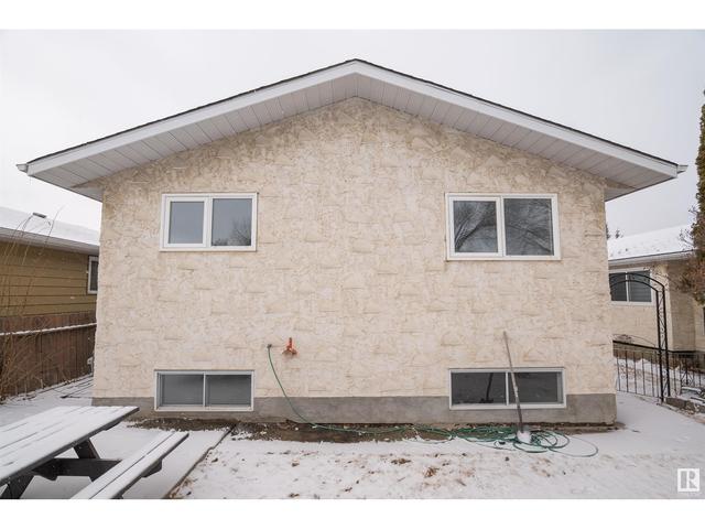 1566 Lakewood Rd Nw, House detached with 5 bedrooms, 2 bathrooms and null parking in Edmonton AB | Image 40