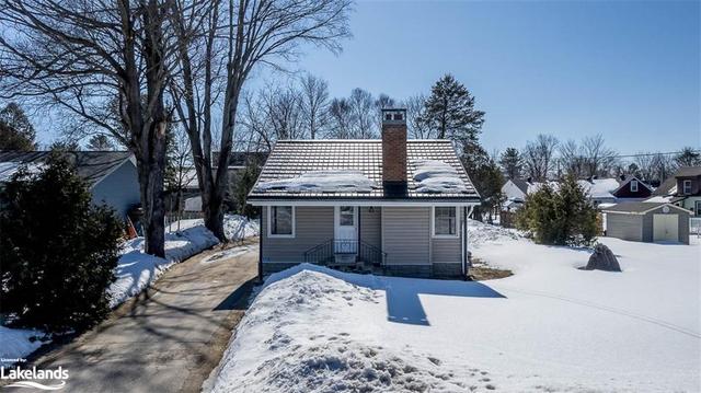 255 George Street, House detached with 2 bedrooms, 1 bathrooms and null parking in Gravenhurst ON | Image 23