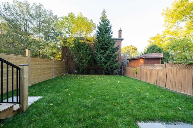 2284 Lawrence Ave W, House detached with 4 bedrooms, 5 bathrooms and 2 parking in Toronto ON | Image 31