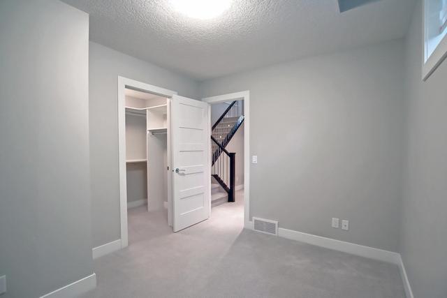 3714 2 Avenue Sw, House detached with 4 bedrooms, 3 bathrooms and 4 parking in Calgary AB | Image 45