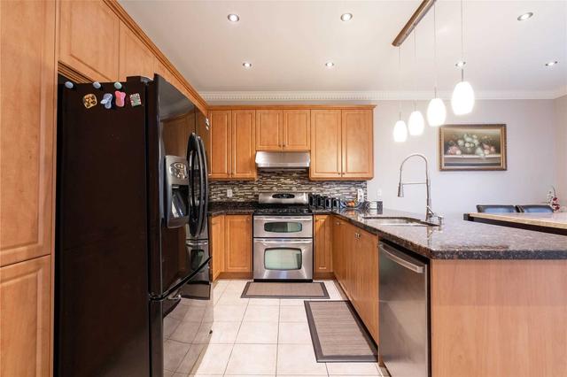 2 Blazing Star Dr, House detached with 4 bedrooms, 6 bathrooms and 6 parking in Brampton ON | Image 11