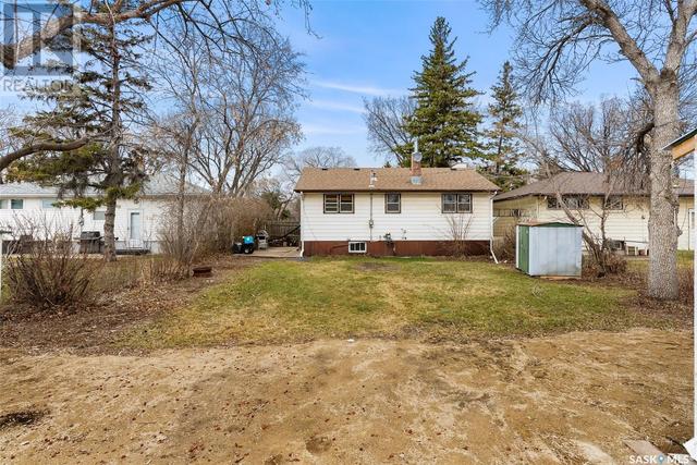 609 Broadway Avenue E, House detached with 3 bedrooms, 1 bathrooms and null parking in Regina SK | Image 34