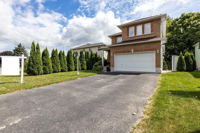 112 Peacock Blvd, House detached with 3 bedrooms, 3 bathrooms and 6 parking in Port Hope ON | Image 12