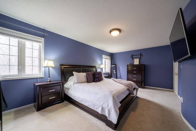 1222 Fox Cres, House detached with 4 bedrooms, 3 bathrooms and 4 parking in Milton ON | Image 8