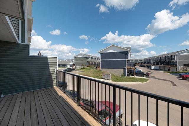 285 - 401 Athabasca Avenue, Home with 3 bedrooms, 2 bathrooms and 4 parking in Wood Buffalo AB | Image 12