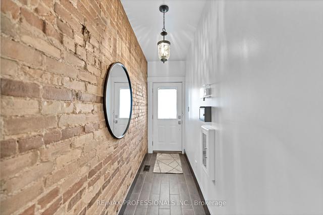 410 Symington Ave, House semidetached with 3 bedrooms, 3 bathrooms and 0 parking in Toronto ON | Image 34