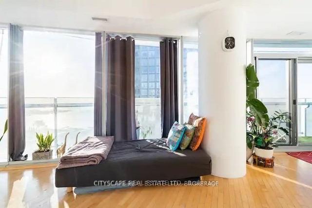 5602 - 12 York St, Condo with 2 bedrooms, 2 bathrooms and 1 parking in Toronto ON | Image 28