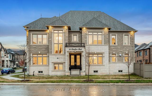81 Boulton Tr, House detached with 4 bedrooms, 6 bathrooms and 4 parking in Oakville ON | Image 1