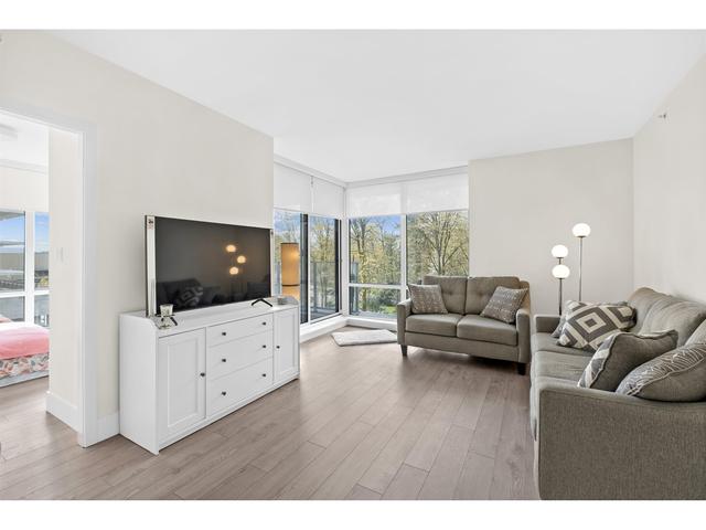 411 - 680 Seylynn Crescent, Condo with 3 bedrooms, 2 bathrooms and null parking in North Vancouver BC | Card Image