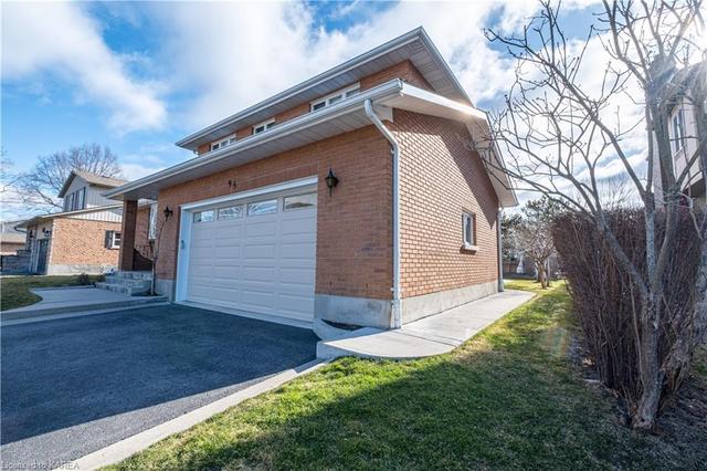 95 Lakeshore Boulevard, House detached with 4 bedrooms, 1 bathrooms and 3 parking in Kingston ON | Image 23
