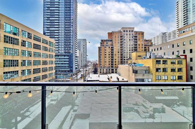614 - 161 Roehampton Ave, Condo with 1 bedrooms, 1 bathrooms and 0 parking in Toronto ON | Image 10