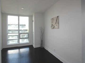 518 - 21 Clairtrell Rd, Condo with 2 bedrooms, 2 bathrooms and 1 parking in Toronto ON | Image 5