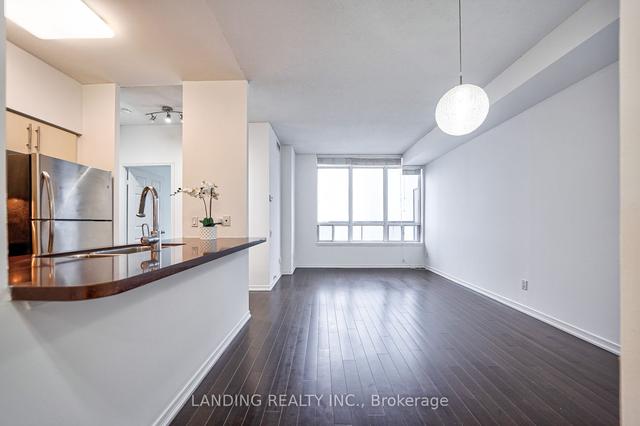 501 - 8 Hillcrest Ave, Condo with 2 bedrooms, 2 bathrooms and 1 parking in Toronto ON | Image 21