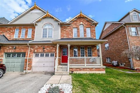 45 Niagara On The Green Boulevard, House attached with 5 bedrooms, 3 bathrooms and 2 parking in Niagara on the Lake ON | Card Image