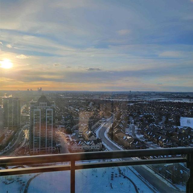 2506 - 7890 Bathurst St, Condo with 2 bedrooms, 2 bathrooms and 1 parking in Vaughan ON | Image 3
