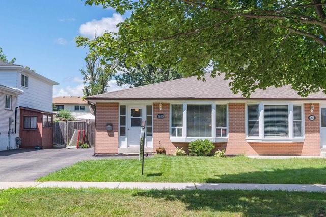 2623 Hollington Cres, House semidetached with 3 bedrooms, 2 bathrooms and 4 parking in Mississauga ON | Image 12