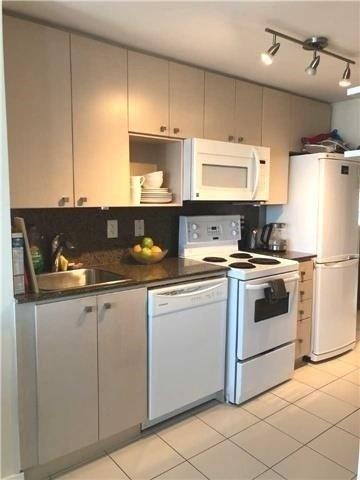 3605 - 11 Brunel Crt, Condo with 1 bedrooms, 1 bathrooms and 0 parking in Toronto ON | Image 10