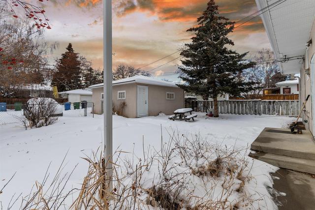 2315 22a Street Nw, House detached with 4 bedrooms, 2 bathrooms and 4 parking in Calgary AB | Image 4