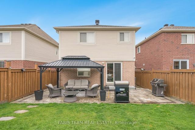 28 Versailles Cres, House detached with 4 bedrooms, 4 bathrooms and 6 parking in Barrie ON | Image 19