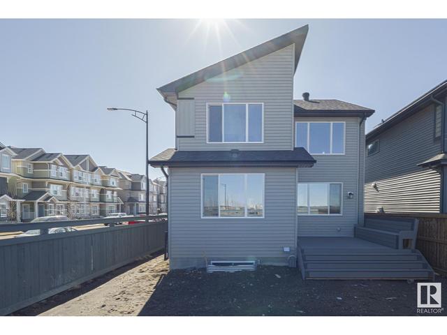 11972 34 Av Sw, House detached with 4 bedrooms, 3 bathrooms and null parking in Edmonton AB | Image 3