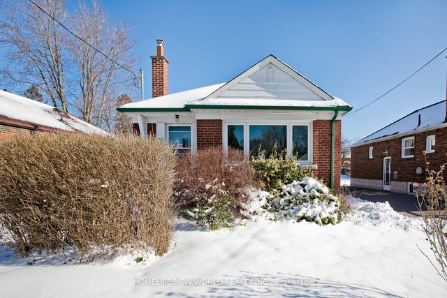 9 Dyson Blvd, House detached with 2 bedrooms, 2 bathrooms and 4 parking in Toronto ON | Image 12
