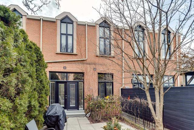 34 Marlborough Ave, House attached with 3 bedrooms, 4 bathrooms and 2 parking in Toronto ON | Image 35